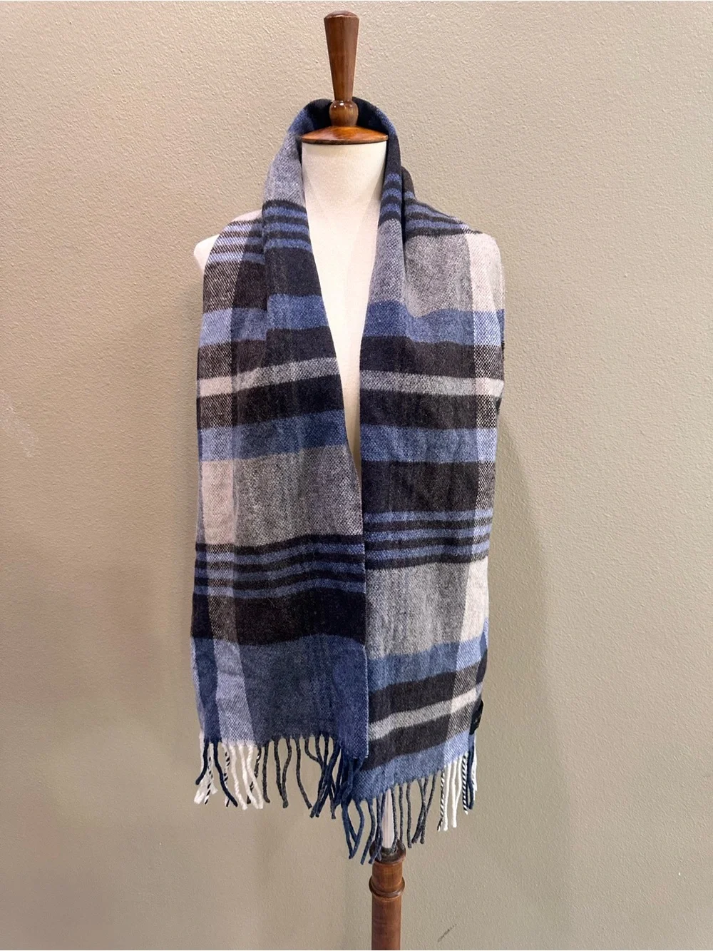 Italian Woollen Treasures soft warm